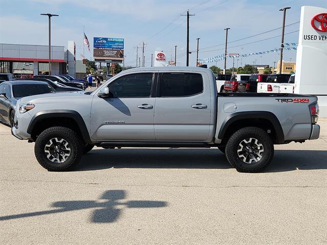 2021 Toyota Tacoma SR5 photo 2