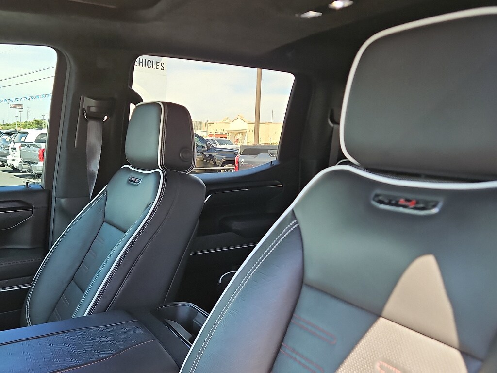 2024 GMC Sierra 1500 AT4X - Photo 11