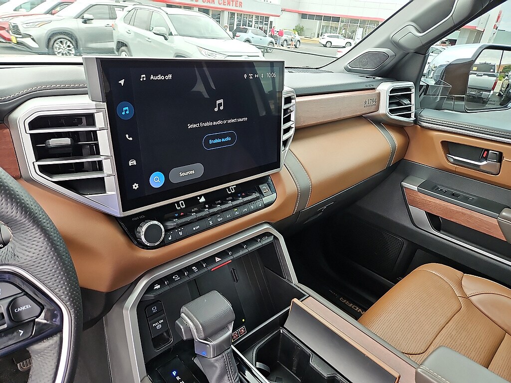2025 Toyota Tundra 1794 Edition - Photo 17