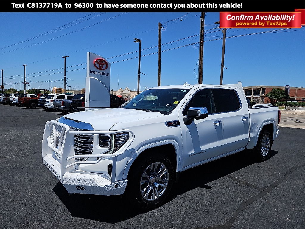 2023 GMC Sierra 4WD Crew Cab Short Box Denali's photo