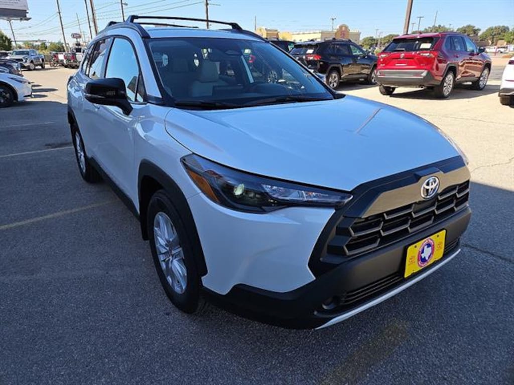 New 2026 Toyota Corolla Cross LE SUV