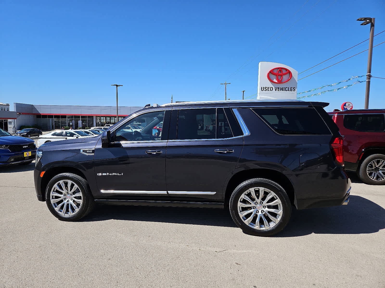 Used 2023 GMC Yukon Denali with VIN 1GKS2DKL9PR275619 for sale in San Angelo, TX