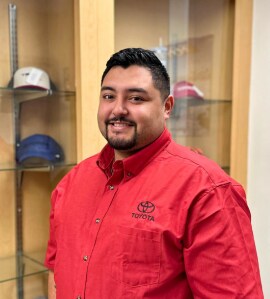 Staff member Mark Sanchez from ID_97f6d3e83ae0