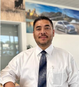 Staff member Robert Medina from ID_02466dd5404d