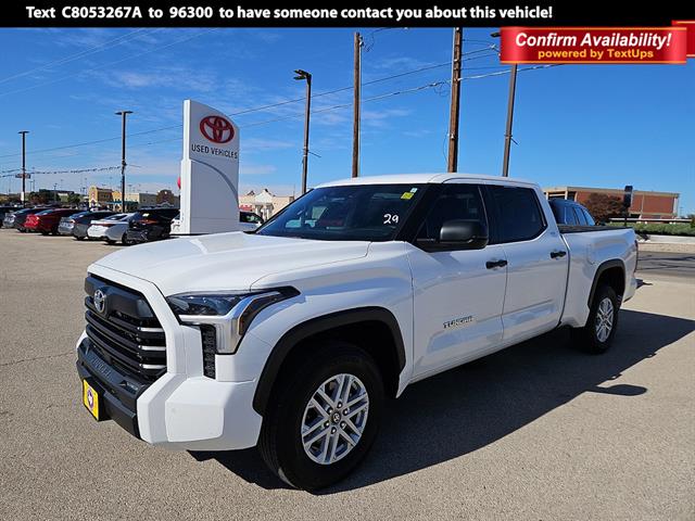 2025 Toyota Tundra SR5's photo