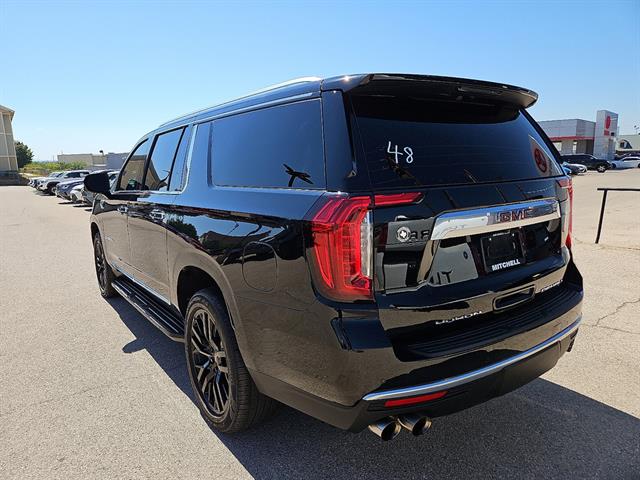 2021 Gmc Yukon XL Denali photo 2