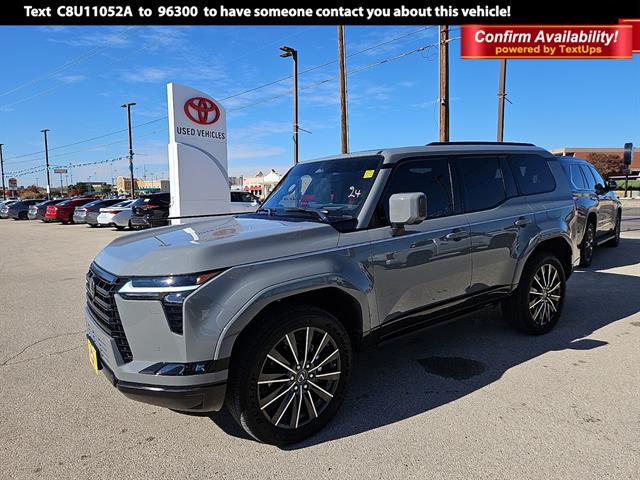 2025 Lexus GX Luxury's photo