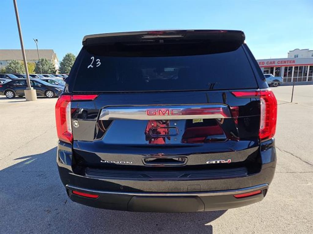 Used 2023 GMC Yukon AT4 SUV