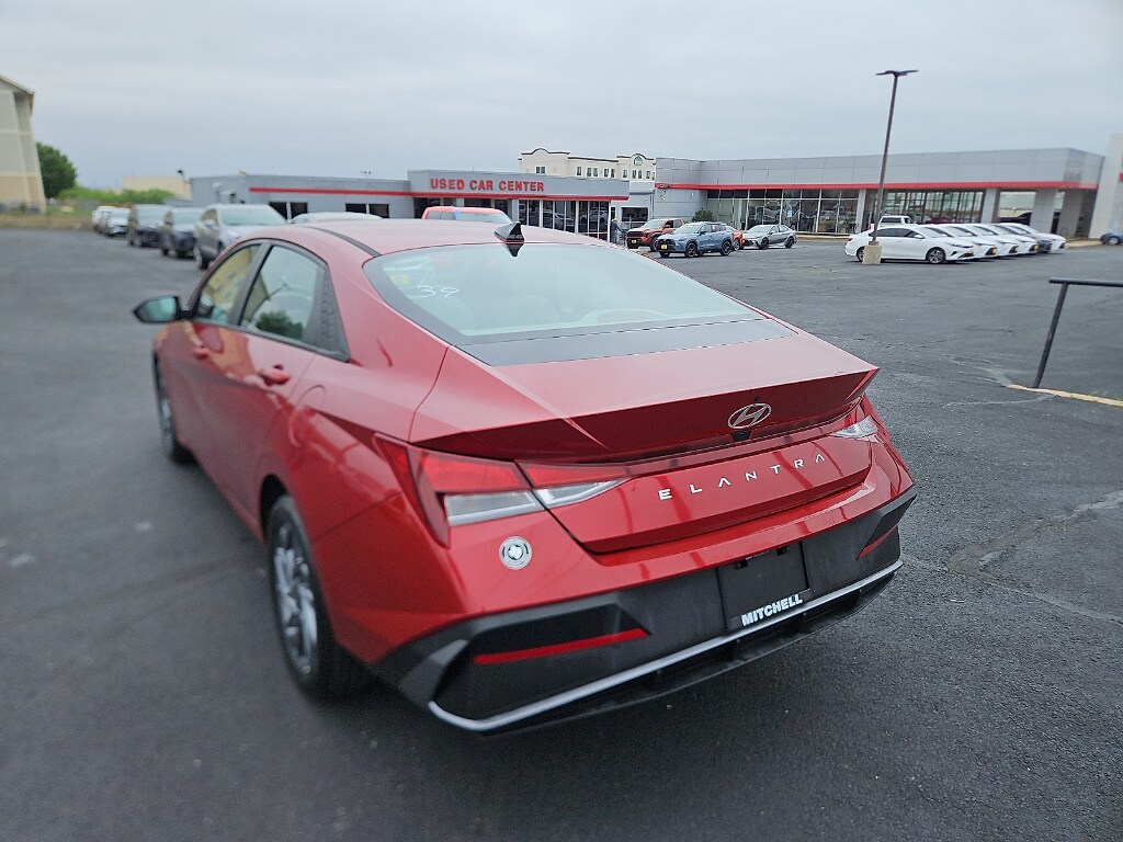 Used 2024 Hyundai Elantra SEL Sedan