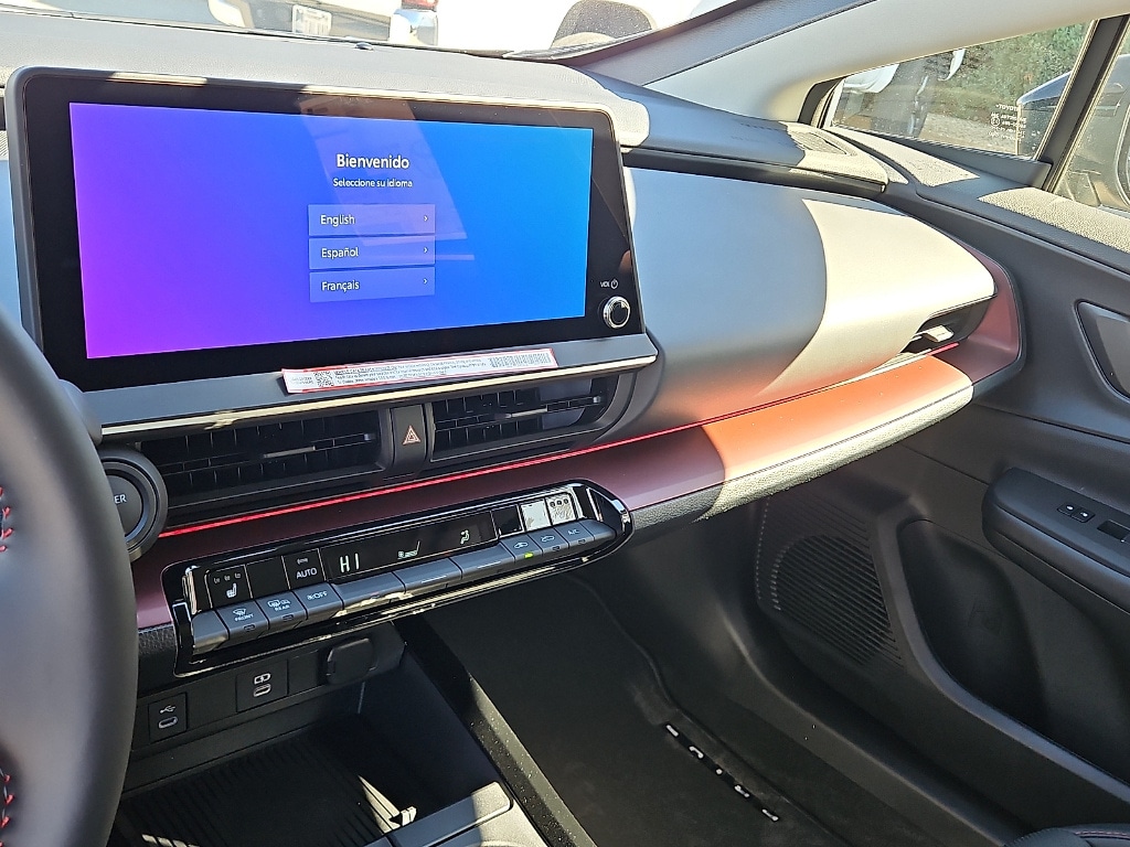 2026 Toyota Prius Plug-in Hybrid XSE - Photo 13