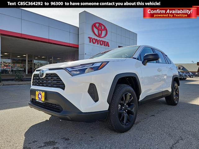 2025 Toyota RAV4 LE's photo