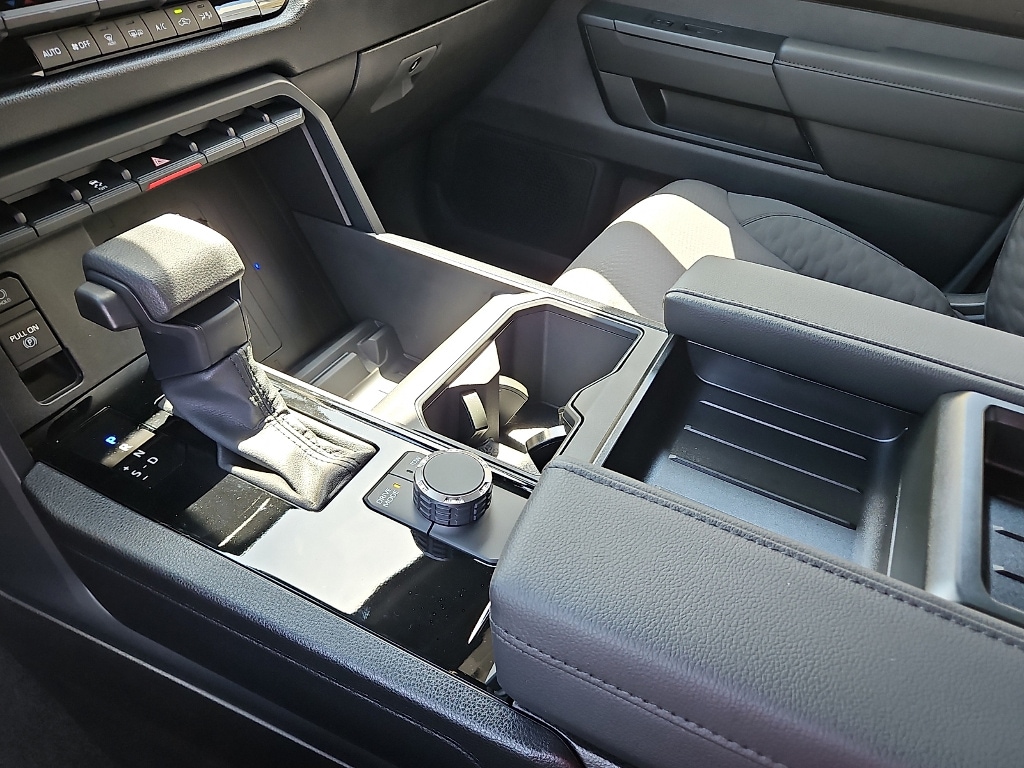 2026 Toyota Tundra SR5 - Photo 15