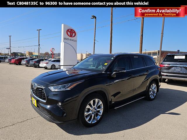 2021 Toyota Highlander Limited's photo