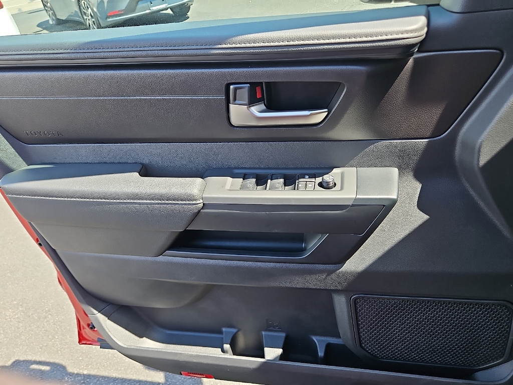 2026 Toyota Tundra SR5 - Photo 9