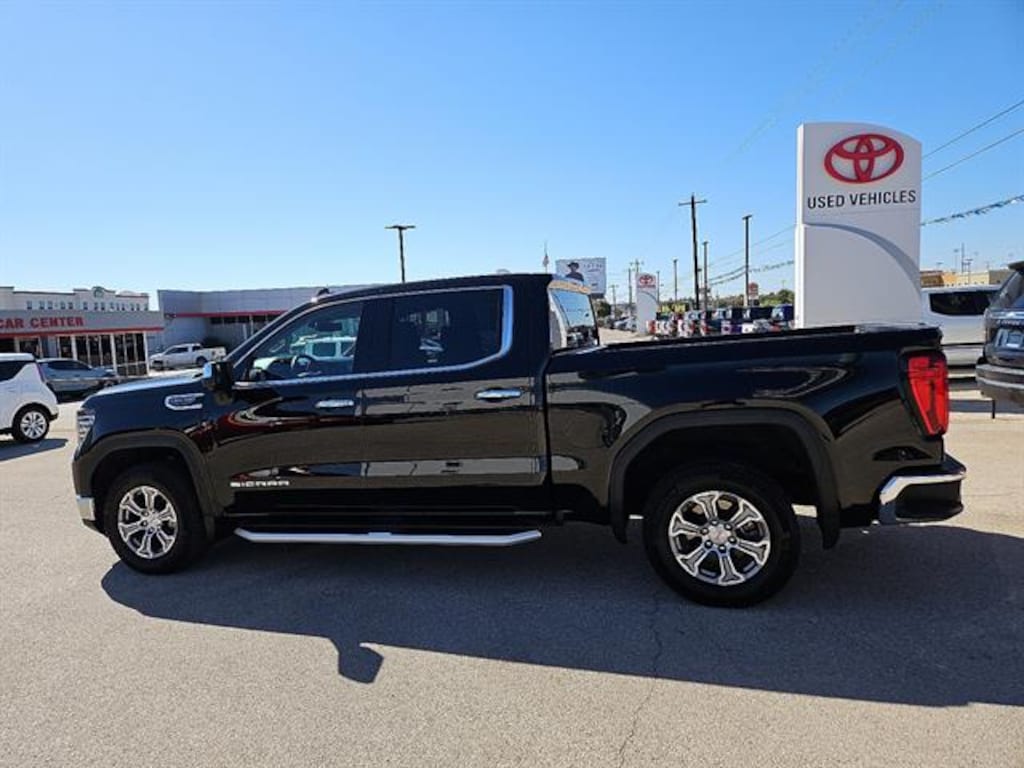 Used 2025 GMC Sierra 1500 SLT Truck Crew Cab