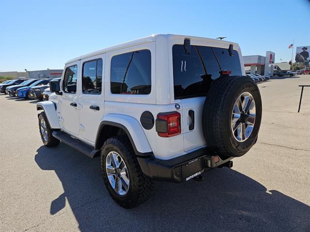 Used 2021 Jeep Wrangler Unlimited Sahara SUV