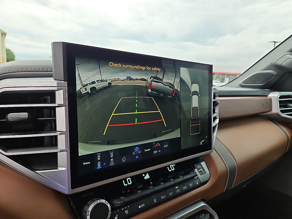 2025 Toyota Tundra 1794 Edition - Photo 16