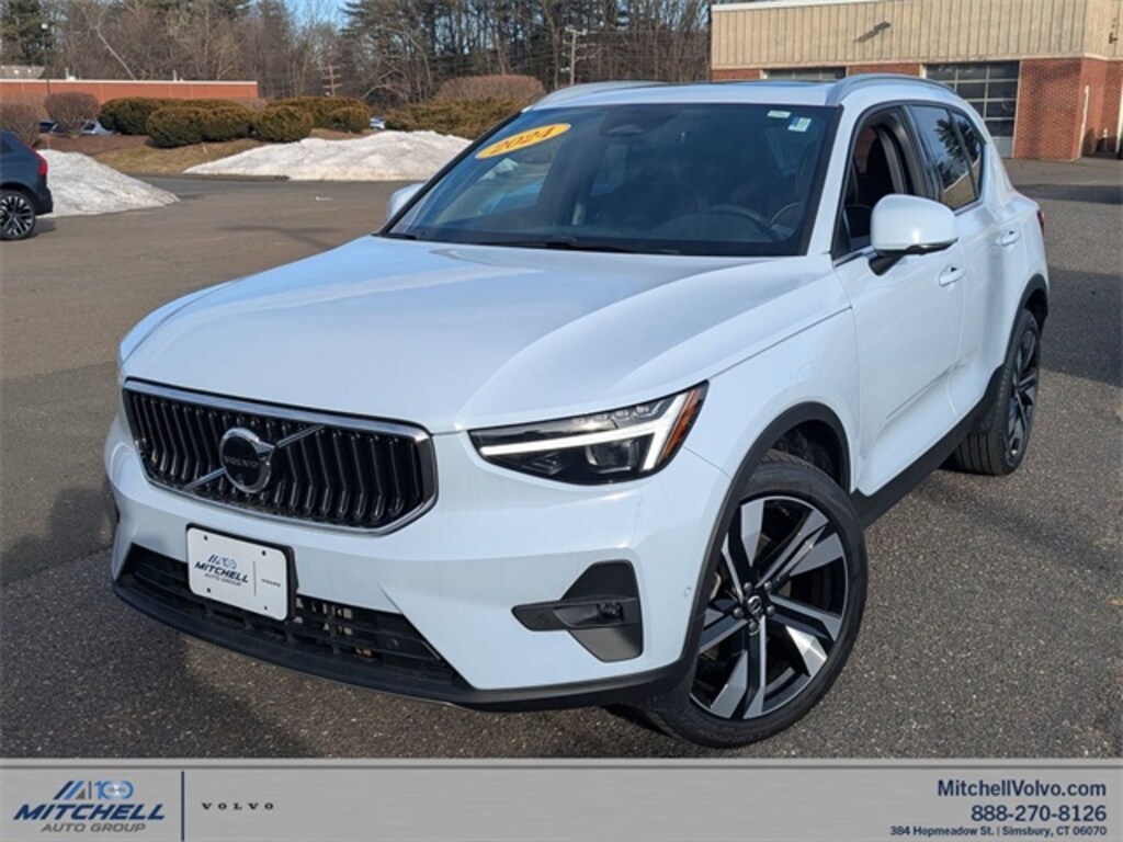 Certified 2024 Volvo XC40 B5 Plus Bright SUV