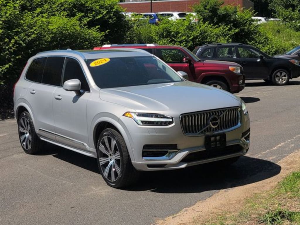 Certified 2024 Volvo XC90 plug-in hybrid T8 Plus 6-Seater SUV