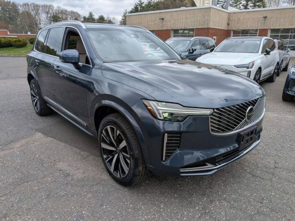 New 2026 Volvo XC90 B6 Core SUV