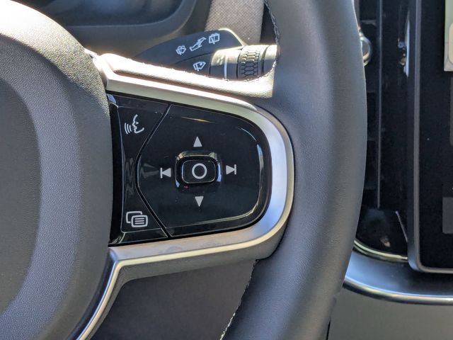 2026 Volvo XC90 Plus - Photo 16
