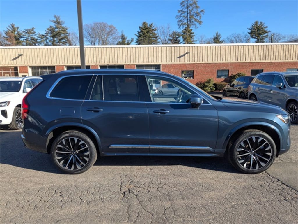 New 2026 Volvo XC90 plug-in hybrid T8 Ultra 7-Seater SUV