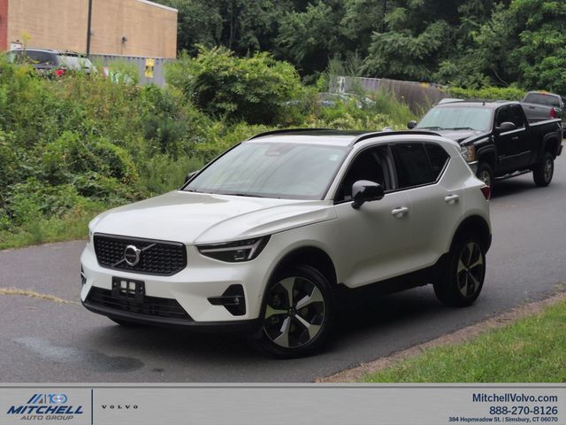 2026 Volvo XC40