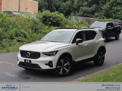2026 Volvo XC40 B5 Plus SUV