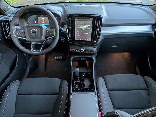 2026 Volvo XC40 Ultra Black Edition - Photo 19