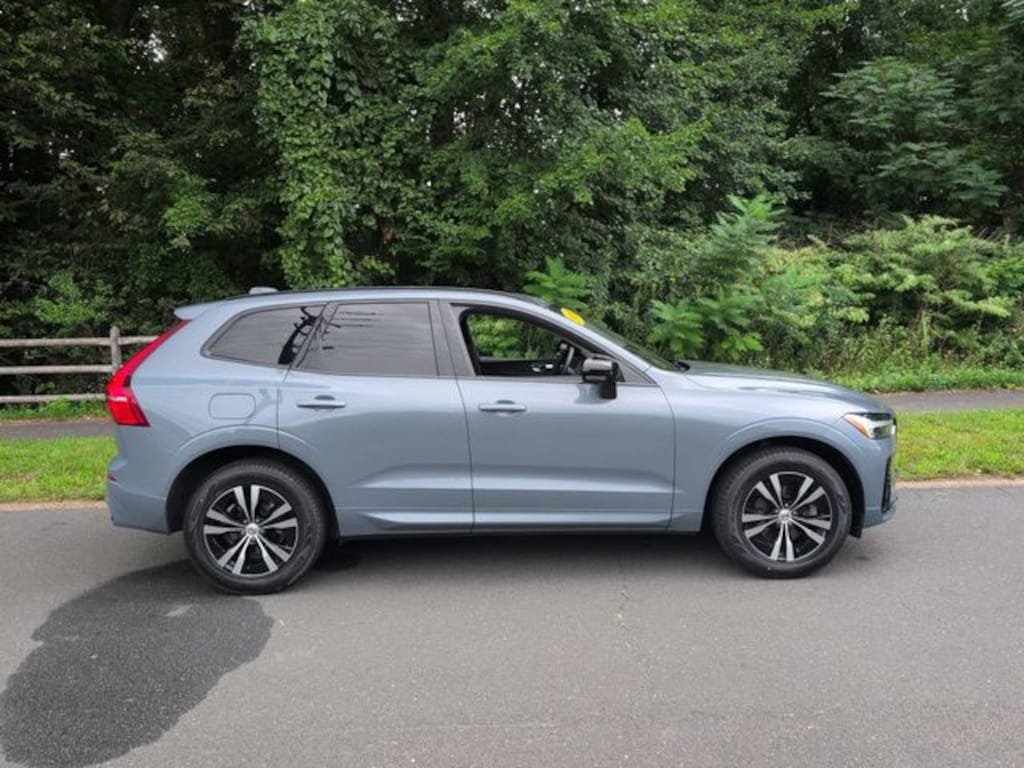 Used 2024 Volvo XC60 B5 Core Dark SUV