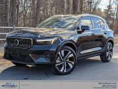 New 2025 Volvo XC40 B5 Plus Bright Theme SUV for Sale in Simsbury, CT