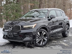2025 Volvo XC40 B5 Plus Bright Theme AWD SUV For Sale in Simsbury, CT