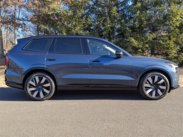 2025 Volvo EX90 Twin Motor Performance Ultra photo 4