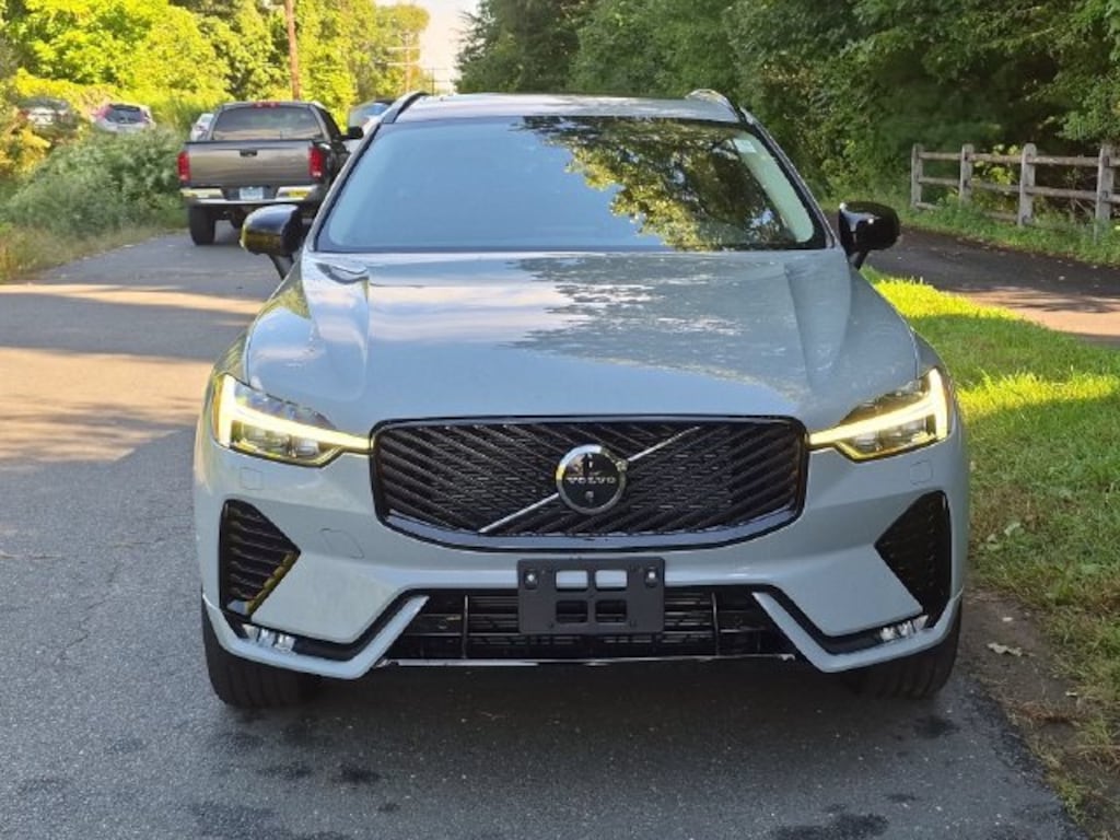New 2027 Volvo XC60 B5 Plus SUV