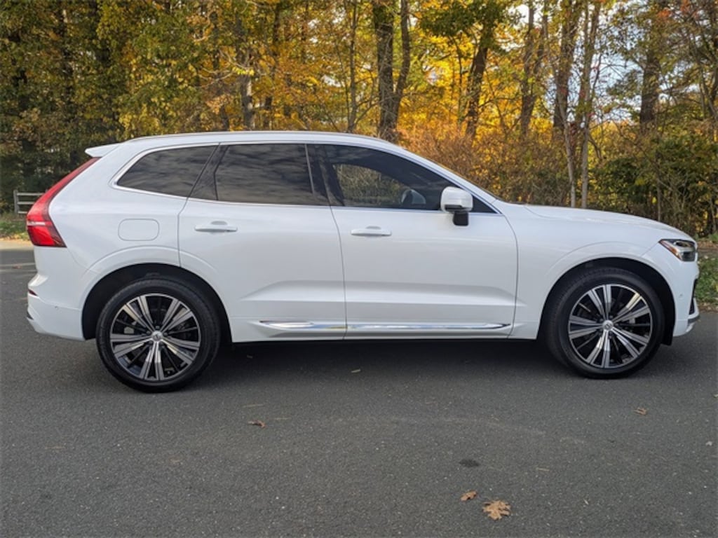 Used 2023 Volvo XC60 B5 FWD Ultimate Bright SUV