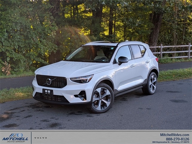 2025 Volvo XC40 Plus's photo