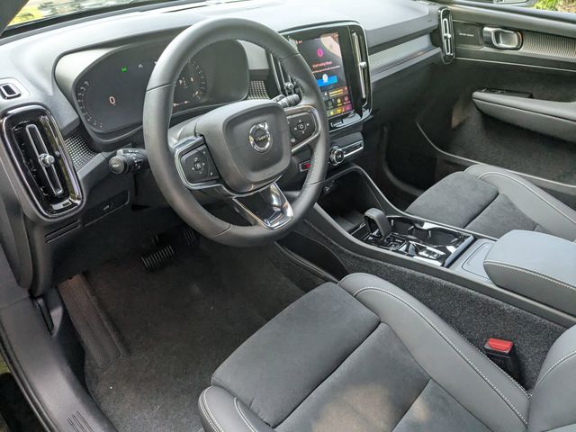 2026 Volvo XC40 Ultra Black Edition - Photo 11