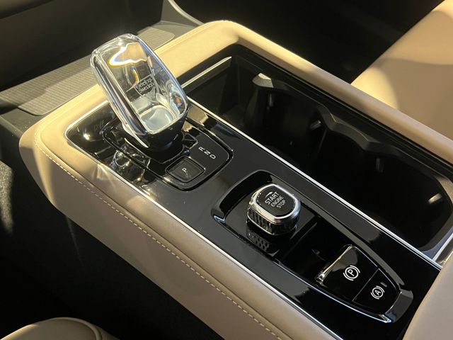 2026 Volvo XC90 Core - Photo 14