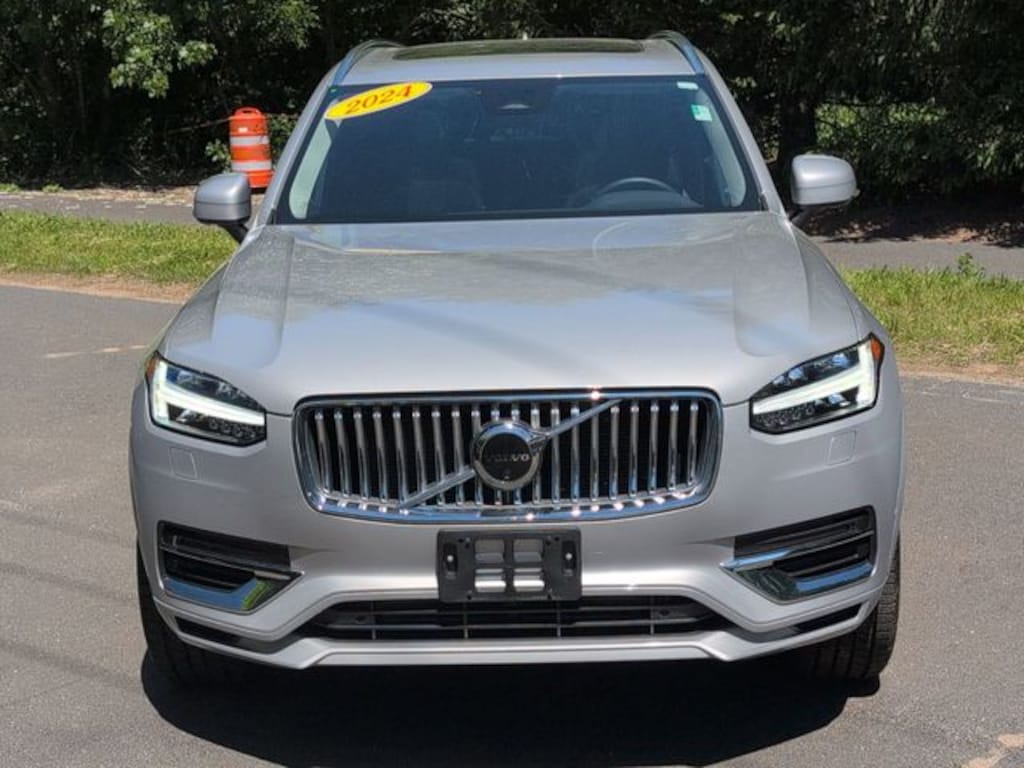 Certified 2024 Volvo XC90 plug-in hybrid T8 Plus 6-Seater SUV