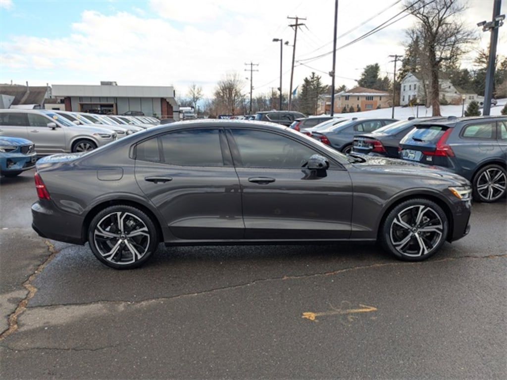 Certified 2025 Volvo S60 B5 Plus Sedan