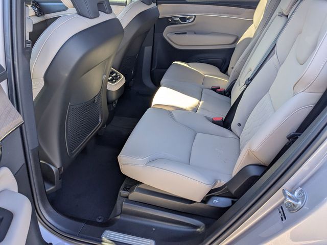 2026 Volvo XC90 Plus - Photo 23
