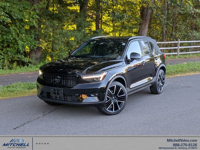 2026 Volvo XC40