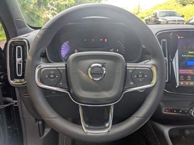 2026 Volvo XC40 Ultra Black Edition - Photo 12