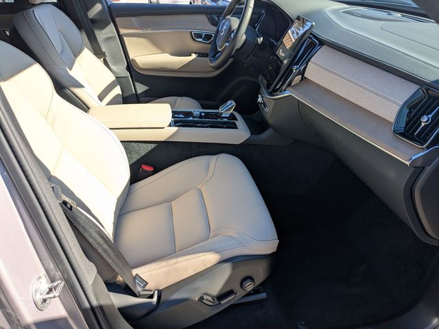 2026 Volvo XC90 Plus - Photo 28