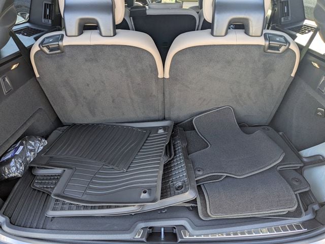 2026 Volvo XC90 Plus - Photo 7