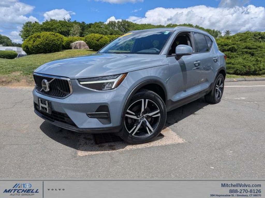 Certified 2023 Volvo XC40 B5 AWD Core SUV