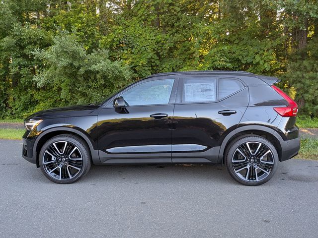 2026 Volvo XC40 Ultra Black Edition - Photo 8