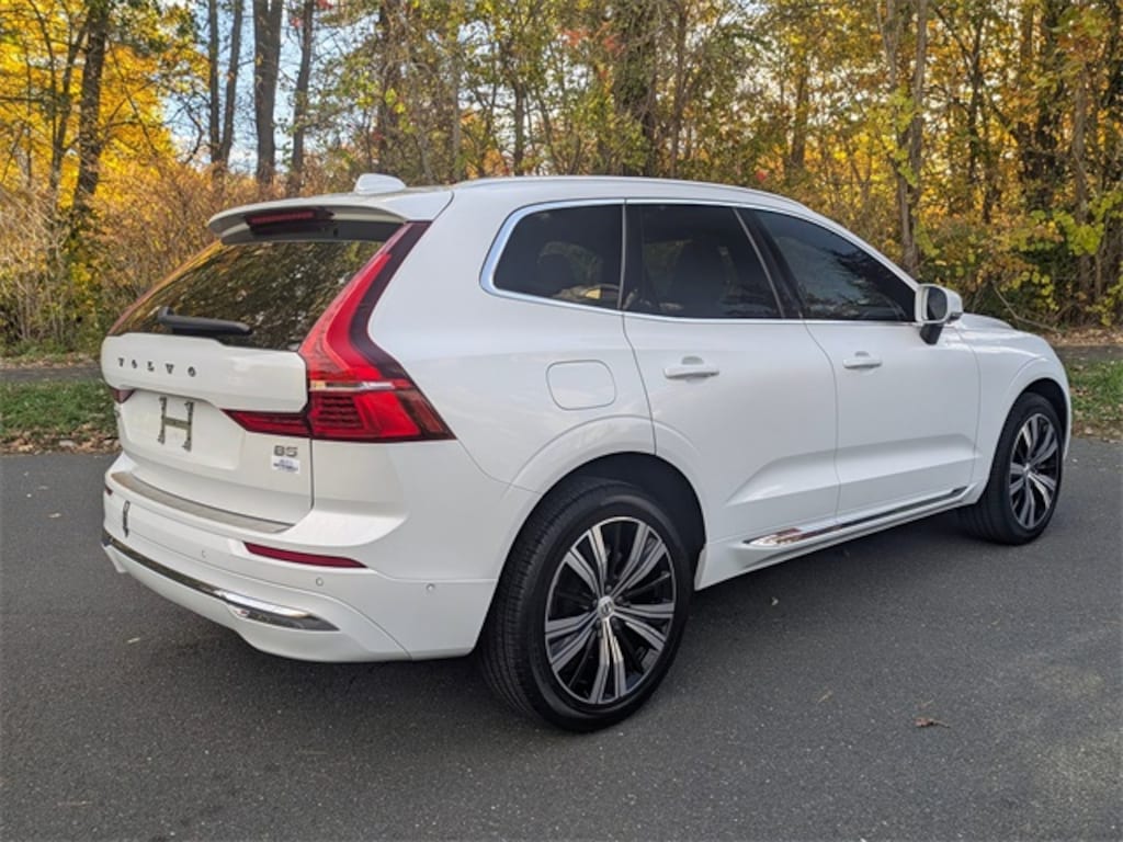 Used 2023 Volvo XC60 B5 FWD Ultimate Bright SUV