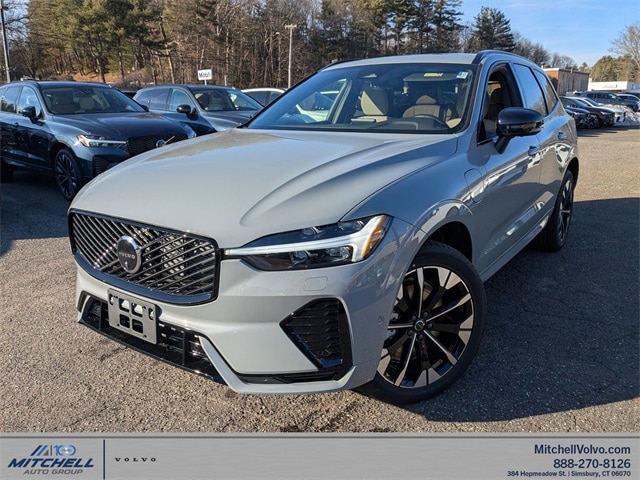 2026 Volvo XC60 plug-in hybrid SUV 