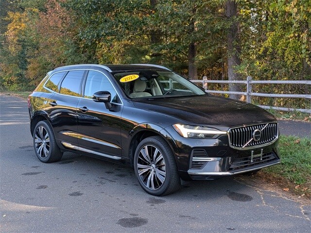 2023 Volvo XC60 Recharge Hybrid Plus photo 3